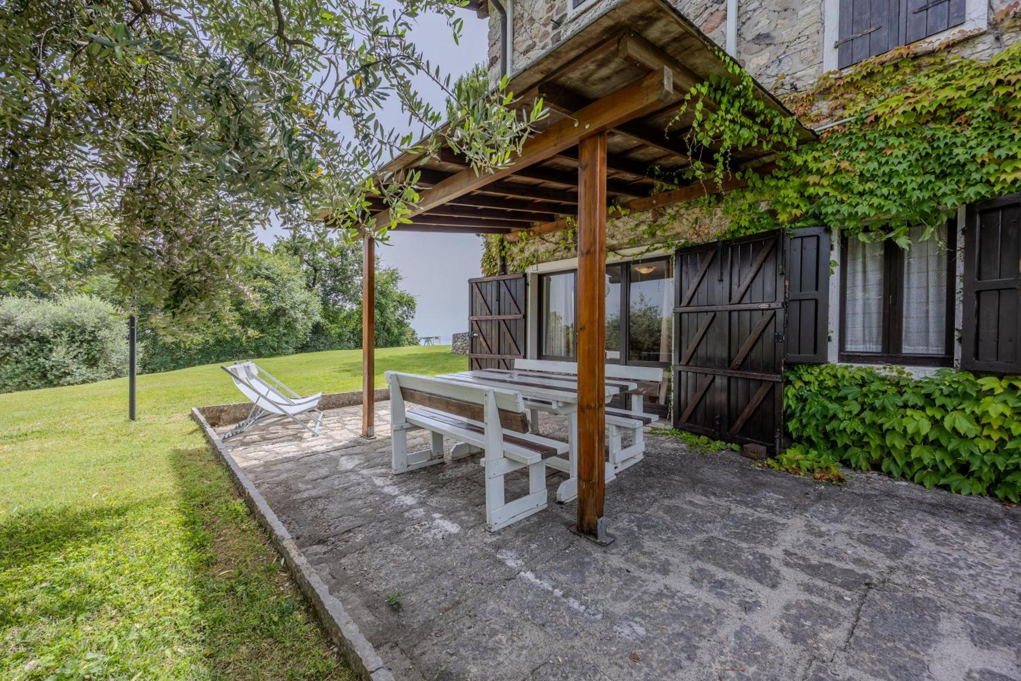 Residence San Michele Costermano Bagian luar foto