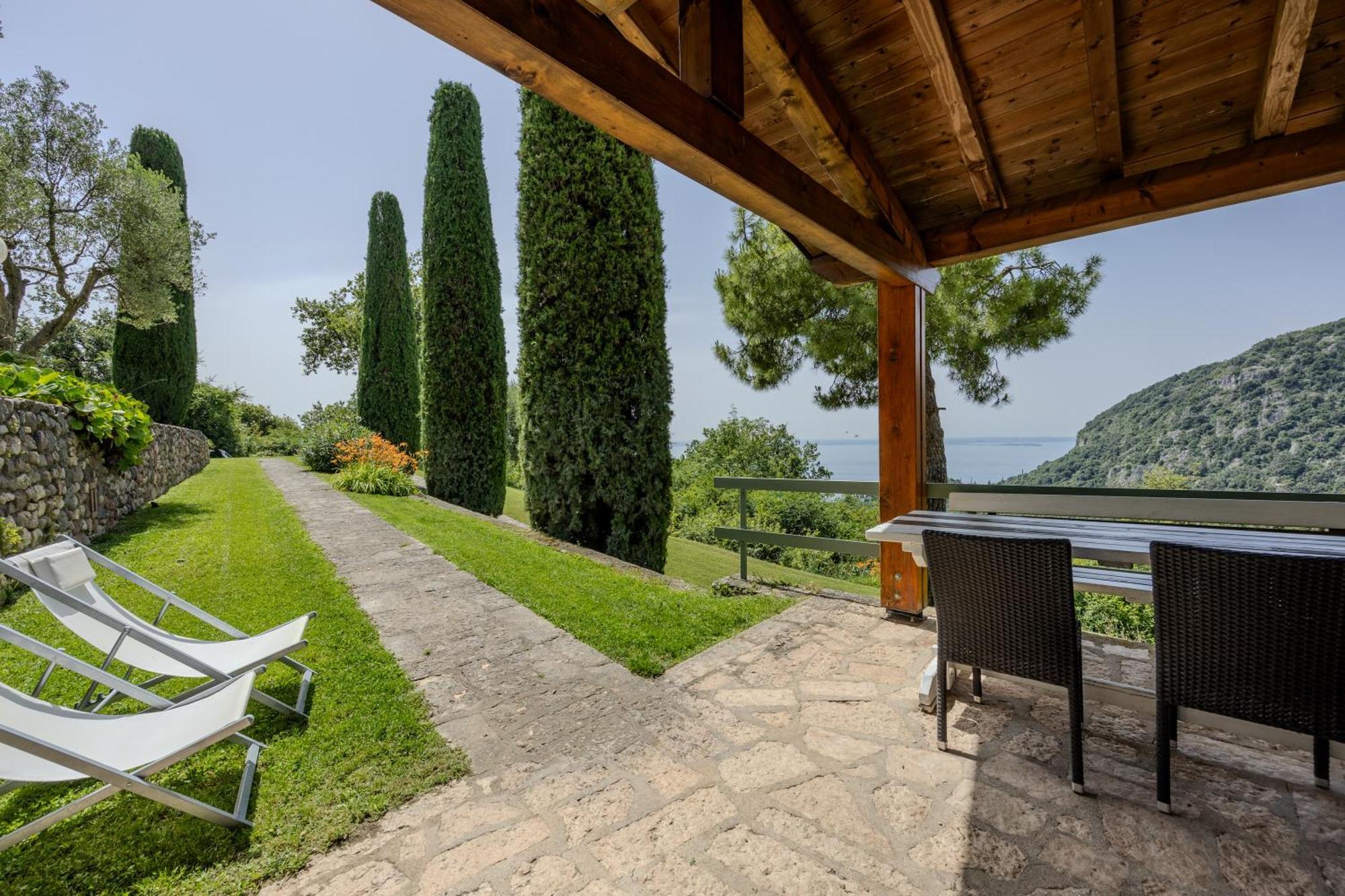 Residence San Michele Costermano Bagian luar foto