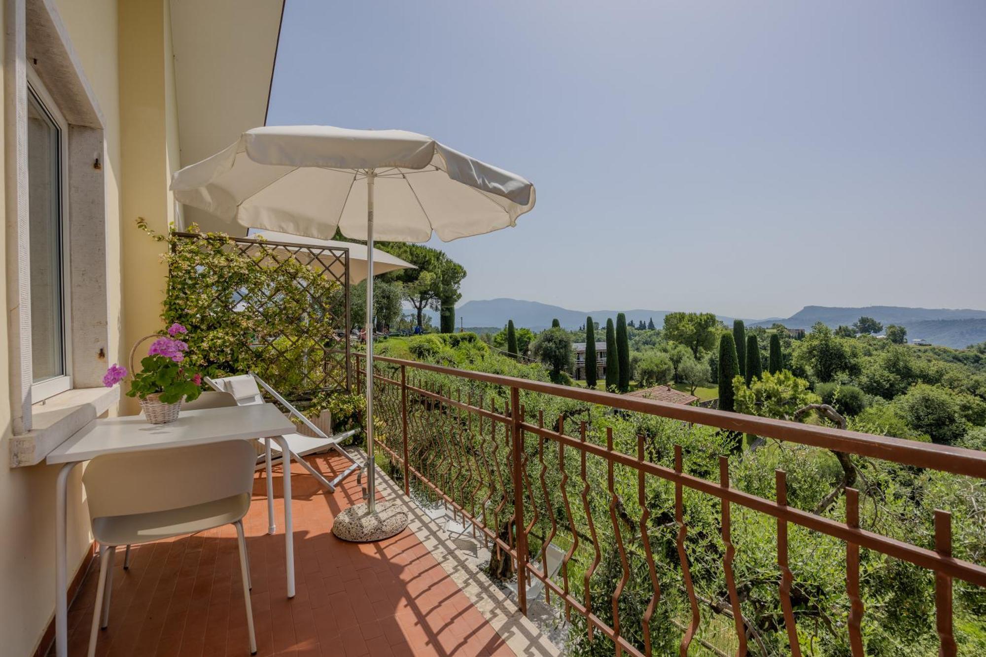 Residence San Michele Costermano Bagian luar foto