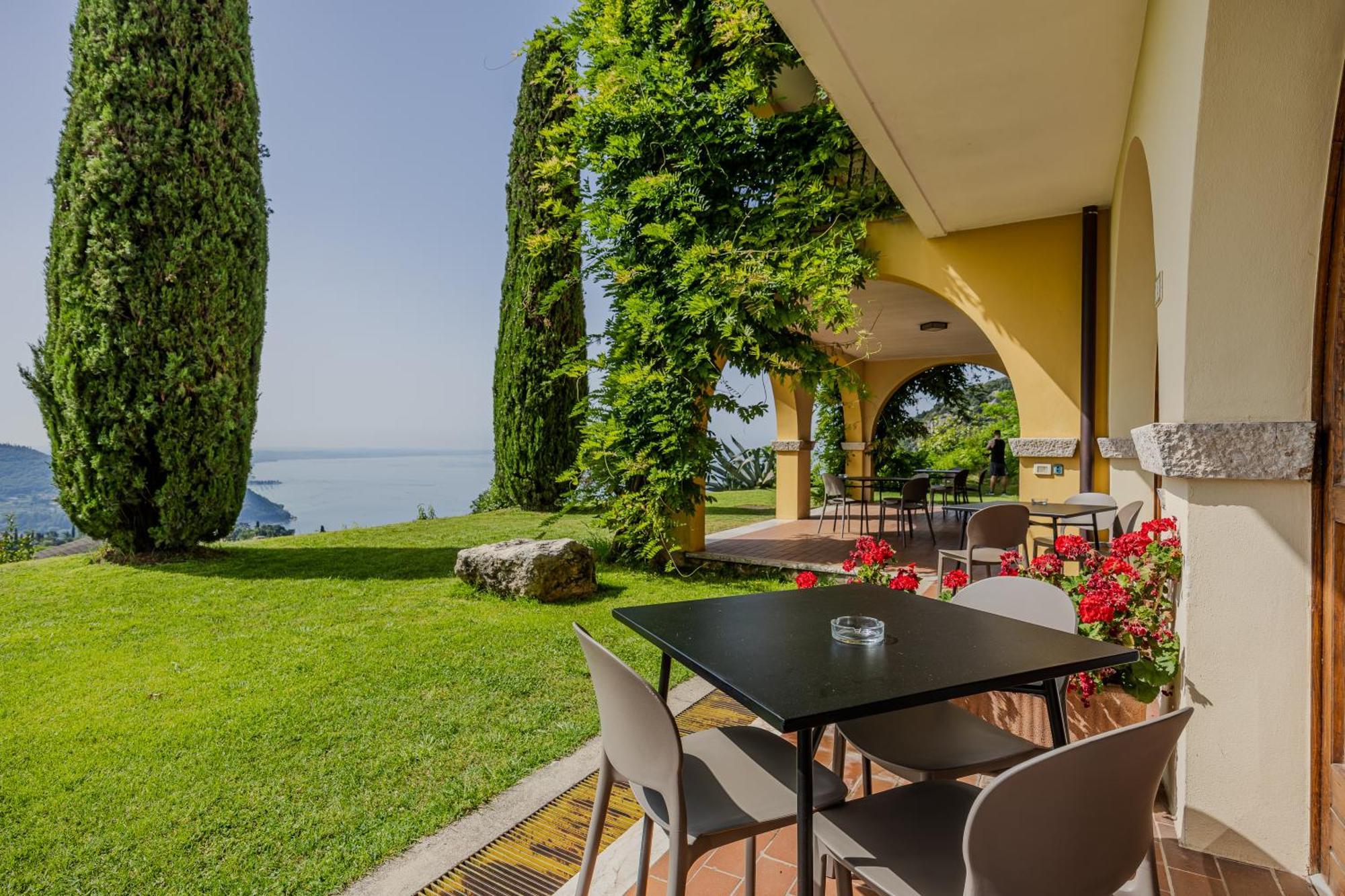Residence San Michele Costermano Bagian luar foto